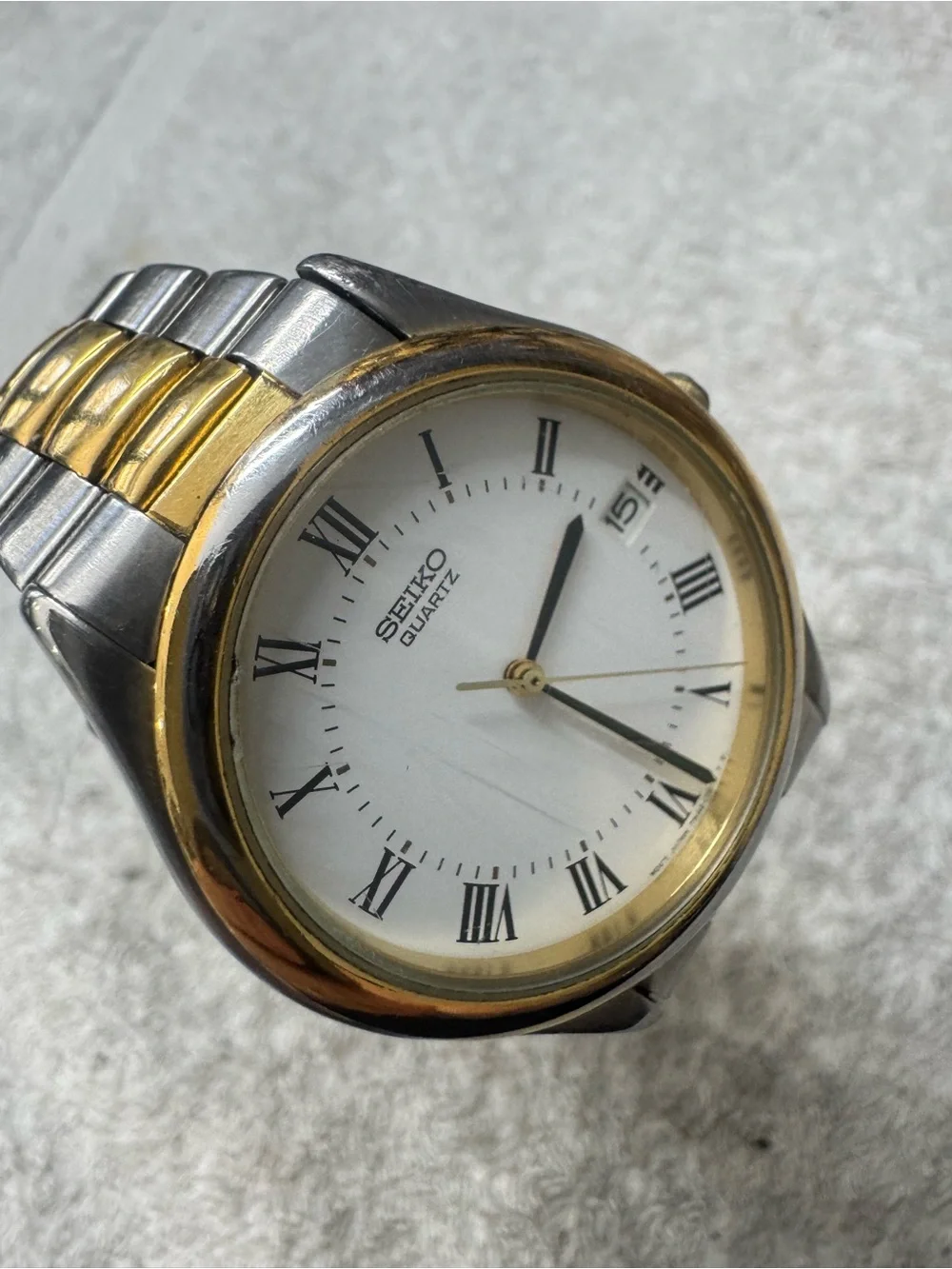 Seiko Two-Tone Gold and Silver Quartz Watch with White Dial